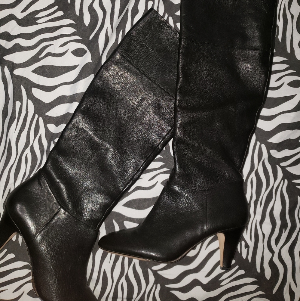 Boots - Picture 2 of 5